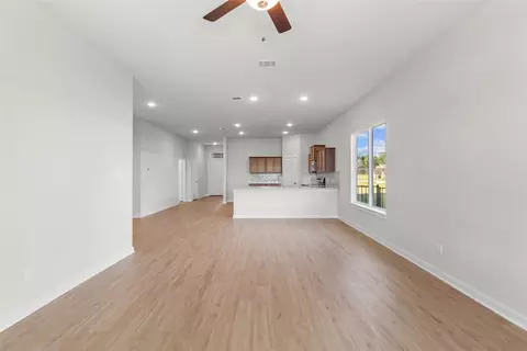 Living - 441 Shoreview Dr, Conroe, TX 77303 photo 1 of 3