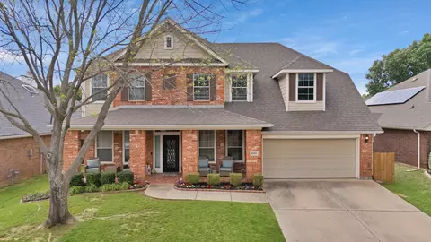 6604 Glade Dr, Arlington, TX 76001