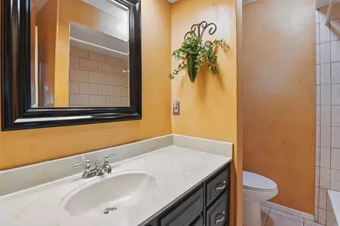 Bath - 1018 Meridith Dr, Terrell, TX 75160 photo 2 of 2
