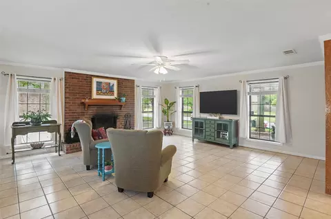 Living - 1018 Meridith Dr, Terrell, TX 75160 photo 2 of 2