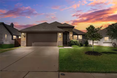 1321 Fox Glen Trl, Crowley, TX 76036