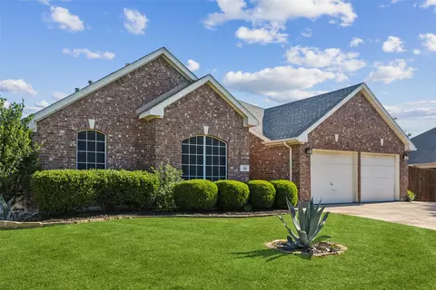108 Rolling Rock Dr, Trophy Club, TX 76262