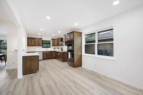 615 E Spring Valley Rd, Richardson, TX 75081 photo 19