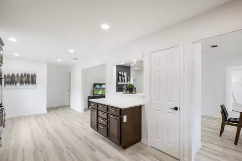 615 E Spring Valley Rd, Richardson, TX 75081 photo 17