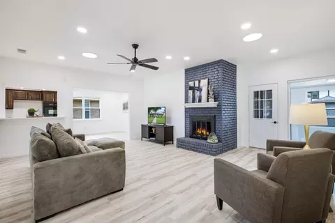 615 E Spring Valley Rd, Richardson, TX 75081 photo 10