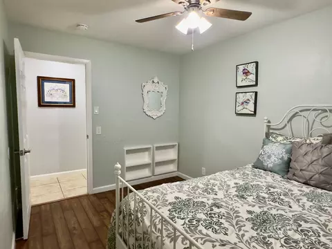 910 Clebud Dr, Euless, TX 76040 photo 19