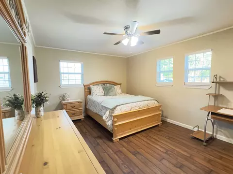 910 Clebud Dr, Euless, TX 76040 photo 16