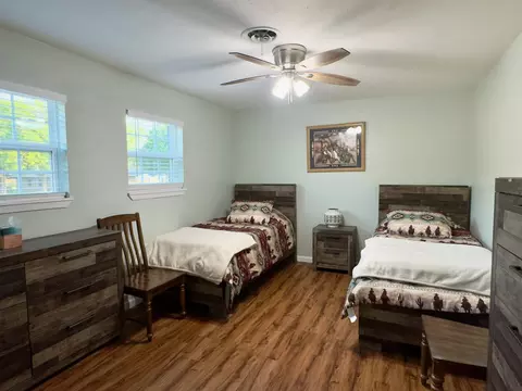 910 Clebud Dr, Euless, TX 76040 photo 14