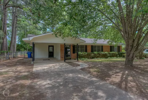 806 Claiborne St, Minden, LA 71055