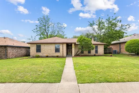 2304 Leta Way, Mesquite, TX 75150