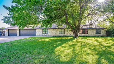 1407 Cheyenne Trl, Granbury, TX 76048