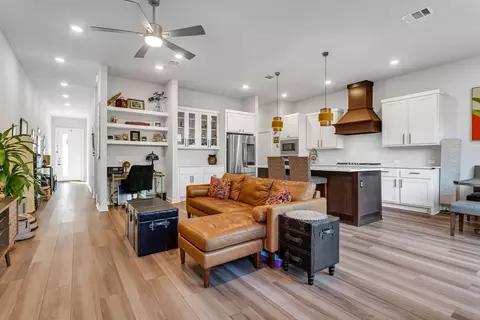 2279 Rook Dr, Dallas, TX 75211