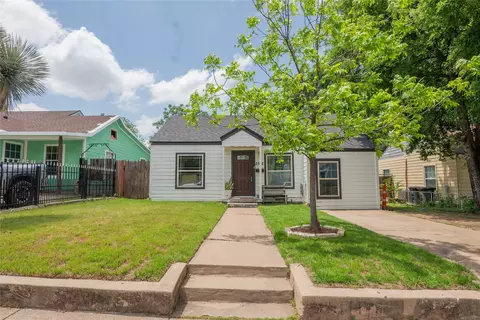 2512 S Jones St, Fort Worth, TX 76104