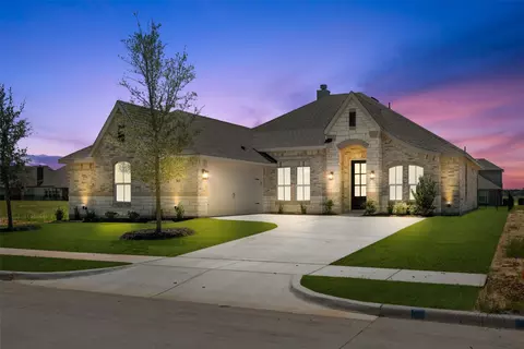 314 Bowrider Ln, Granbury, TX 76049