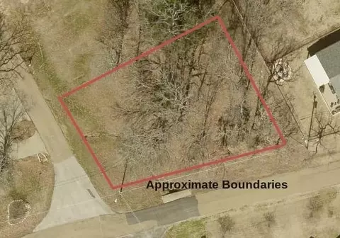 102 Trailwood Rd, Enchanted Oaks, TX 75156