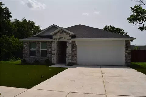 1400 Wallace St, Fort Worth, TX 76105