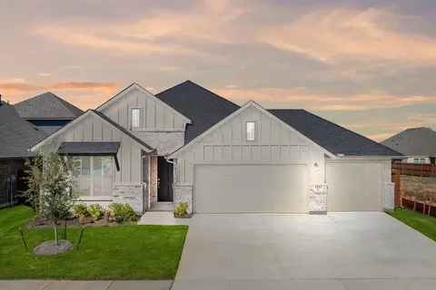 4544 Copper Point Dr, Crowley, TX 76036