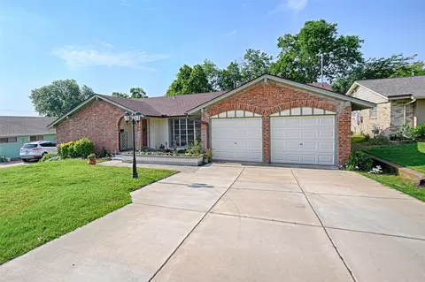 2510 Chevy Chase Dr, Irving, TX 75062