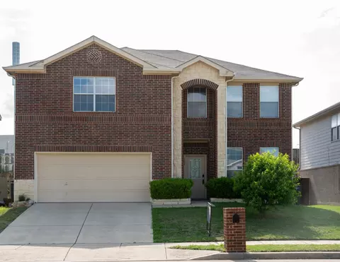 544 Crystal Springs Dr, Fort Worth, TX 76108