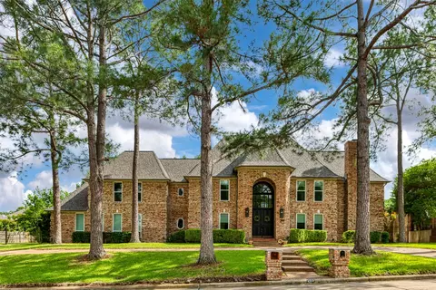 203 W Charlottesville Rd, Colleyville, TX 76034