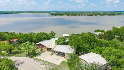 6976 Shamrock Dr, Brownwood, TX 76801