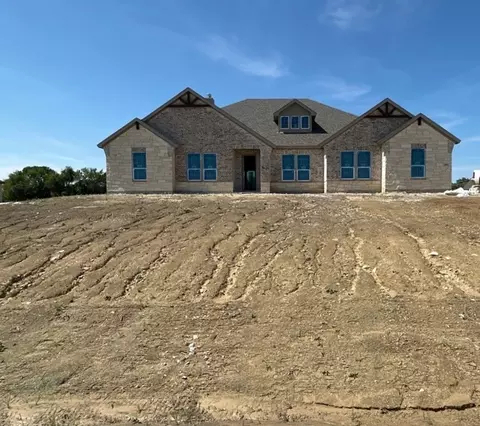 403 Indian Creek Rd, Van Alstyne, TX 75495