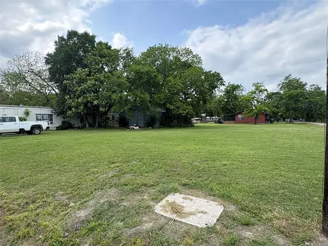 741 E Kaufman Ave, Cooper, TX 75432