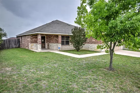 2704 Camp Cooper Dr, Killeen, TX 76549