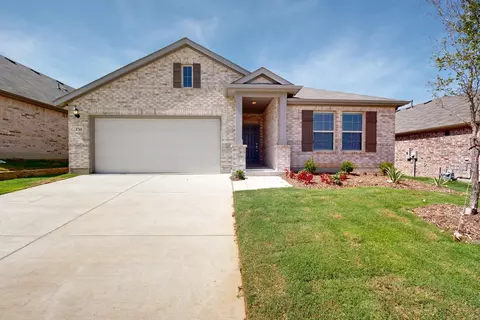 1741 Foliage Dr, Fort Worth, TX 76131