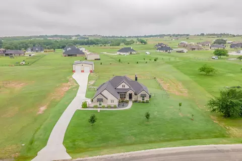 1111 Paradise Pkwy, Poolville, TX 76487