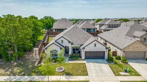 9704 Boulder Point Rd, Oak Point, TX 75068