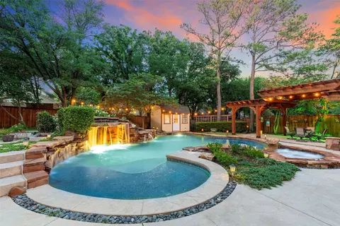 1413 Hunters Ridge Cir, Denton, TX 76205