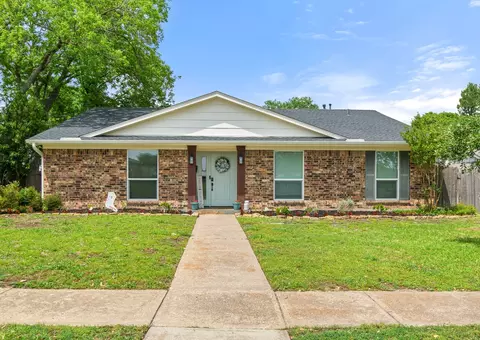 2226 Lawnmeadow Dr, Richardson, TX 75080