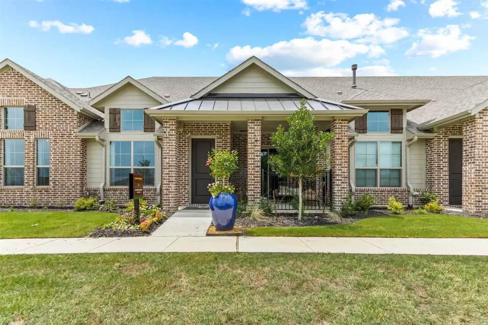 Exterior - 7232 Merlot Pl, Grand Prairie, TX 75054 photo 2 of 6