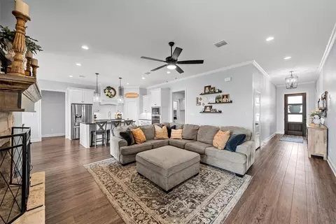 2109 Slocum Ct, Lorena, TX 76655 photo 3