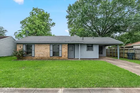 2114 General Forrest Dr, Bossier City, LA 71112