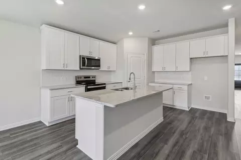 703 Tidal Dr, Princeton, TX 75071