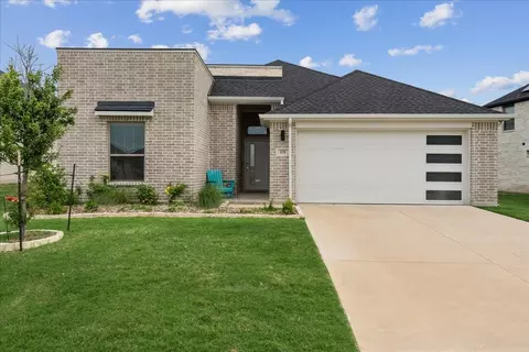 175 Arrow Wood Rd, Waxahachie, TX 75165