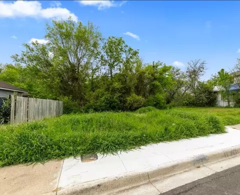 1170 Mansfield Ave, Fort Worth, TX 76104
