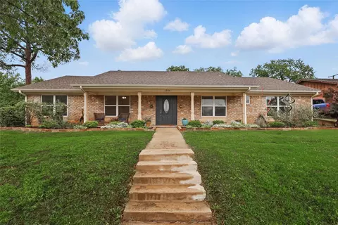 1764 Westridge Dr, Hurst, TX 76054