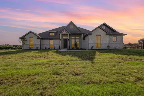 640 Wales Ct, Waxahachie, TX 75167