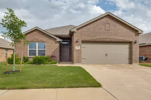 9116 Glen Mills Trl, Fort Worth, TX 76179