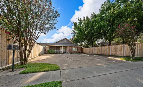 2011 S 8th St, Waco, TX 76706