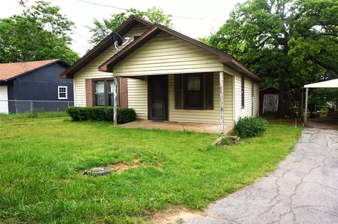 908 W Ford St, Denison, TX 75020