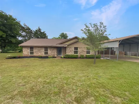 210 Mr Bob Dr, Midlothian, TX 76065