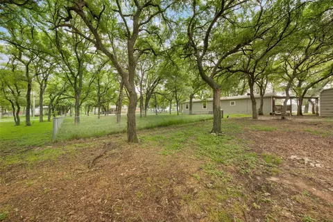 175 Willow Ln, West, TX 76691 photo 21