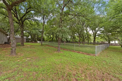 175 Willow Ln, West, TX 76691 photo 24