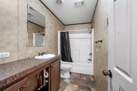 175 Willow Ln, West, TX 76691 photo 19