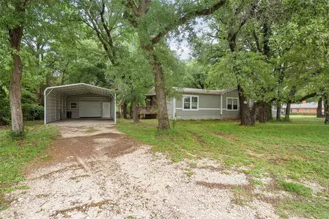 175 Willow Ln, West, TX 76691