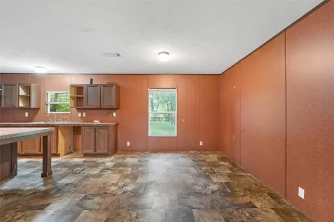 175 Willow Ln, West, TX 76691 photo 6